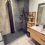 Confort Moderne Au Coeur D'antibes Appartamento *